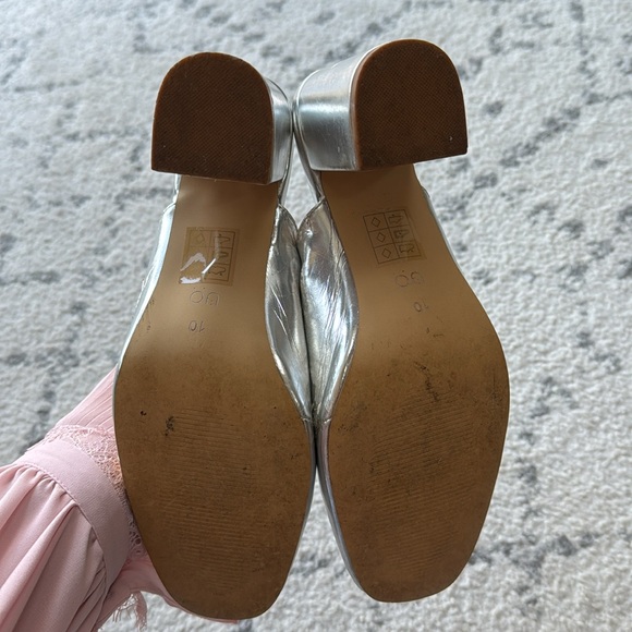 Silver Gold Urban Outfitters clog heels flower print leather Y2K Metallic Mod - Picture 6 of 8
